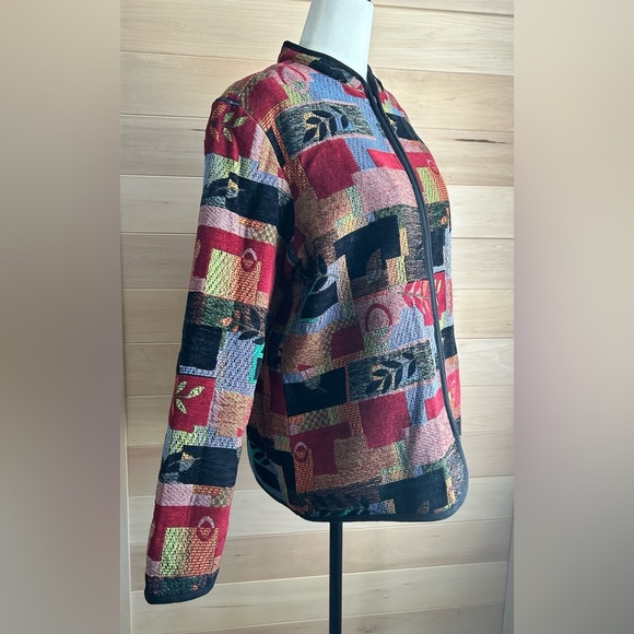 Size 12, Tradition Country Collection, zipperup coat/sweater, multicolour floral - Picture 12 of 13